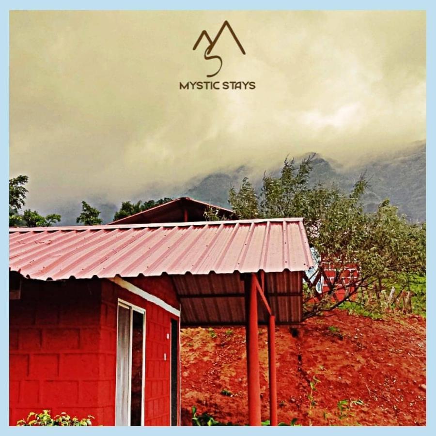 Mysticstays Resort Wai Экстерьер фото