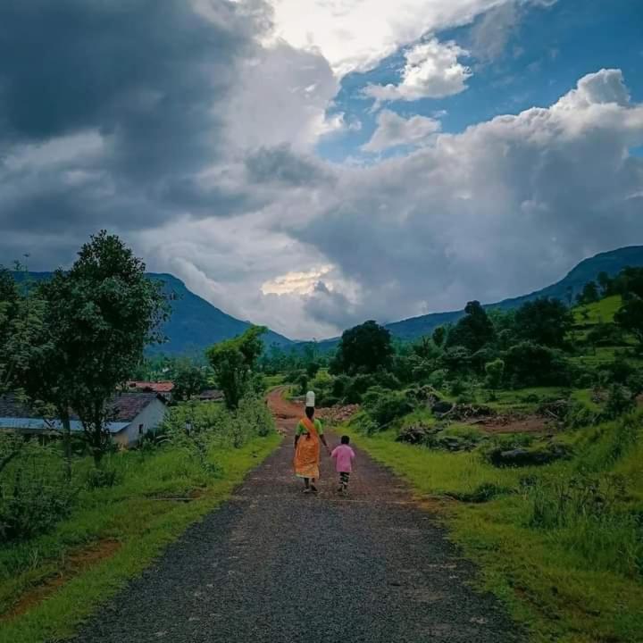 Mysticstays Resort Wai Экстерьер фото