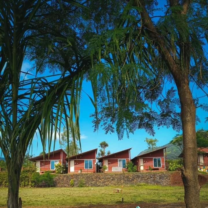 Mysticstays Resort Wai Экстерьер фото