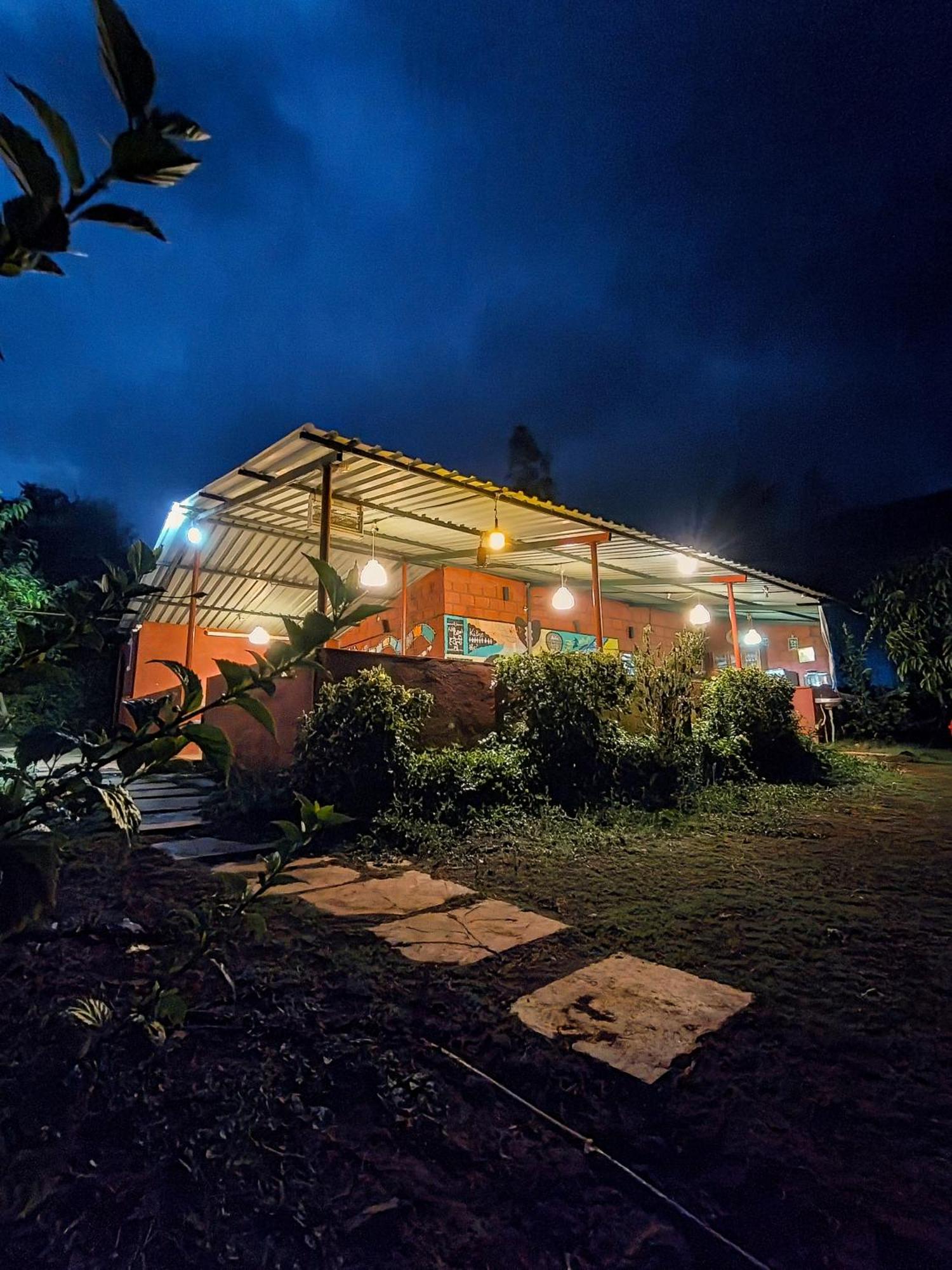 Mysticstays Resort Wai Экстерьер фото