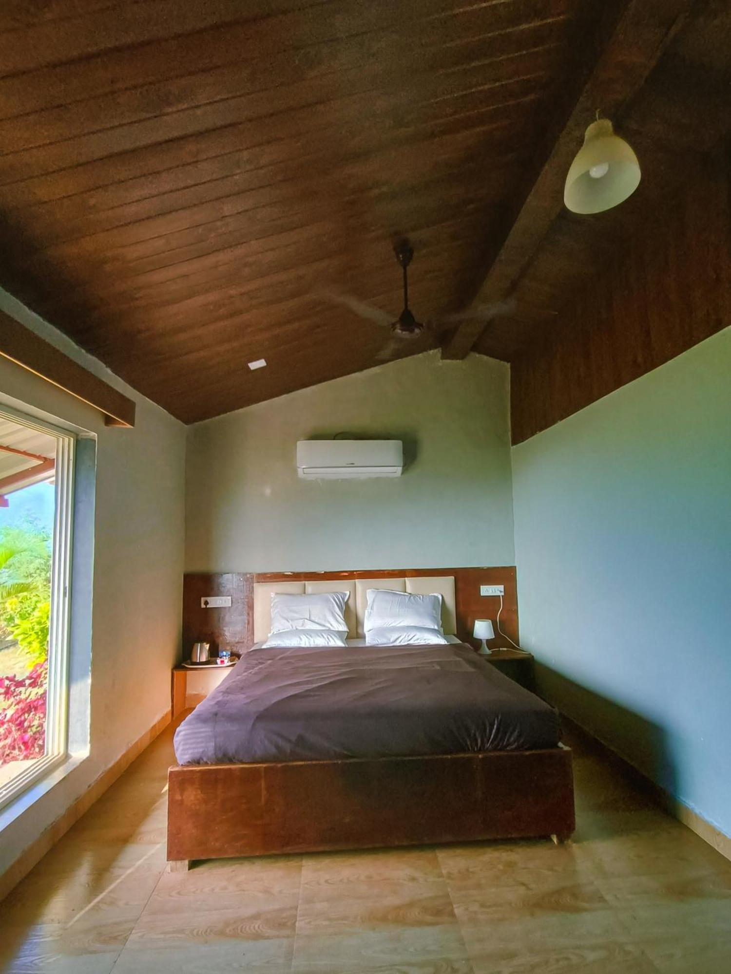 Mysticstays Resort Wai Экстерьер фото