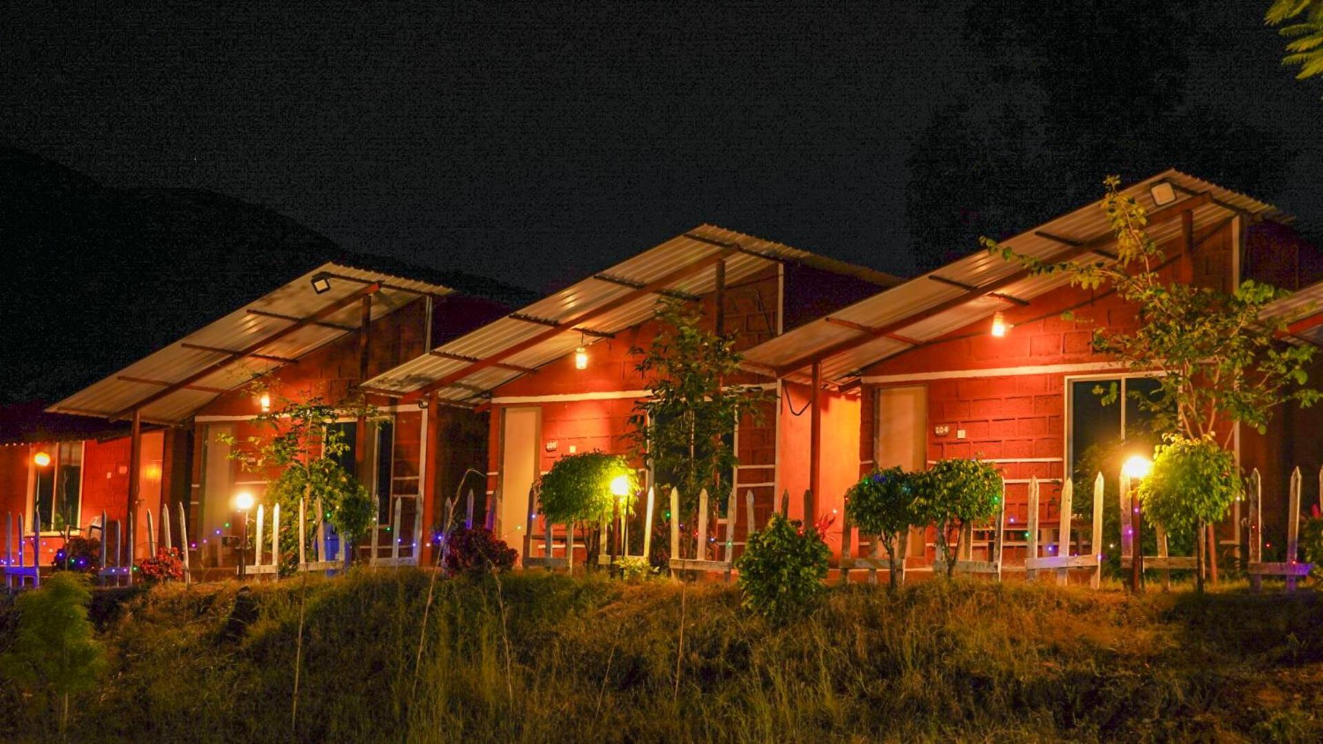 Mysticstays Resort Wai Экстерьер фото