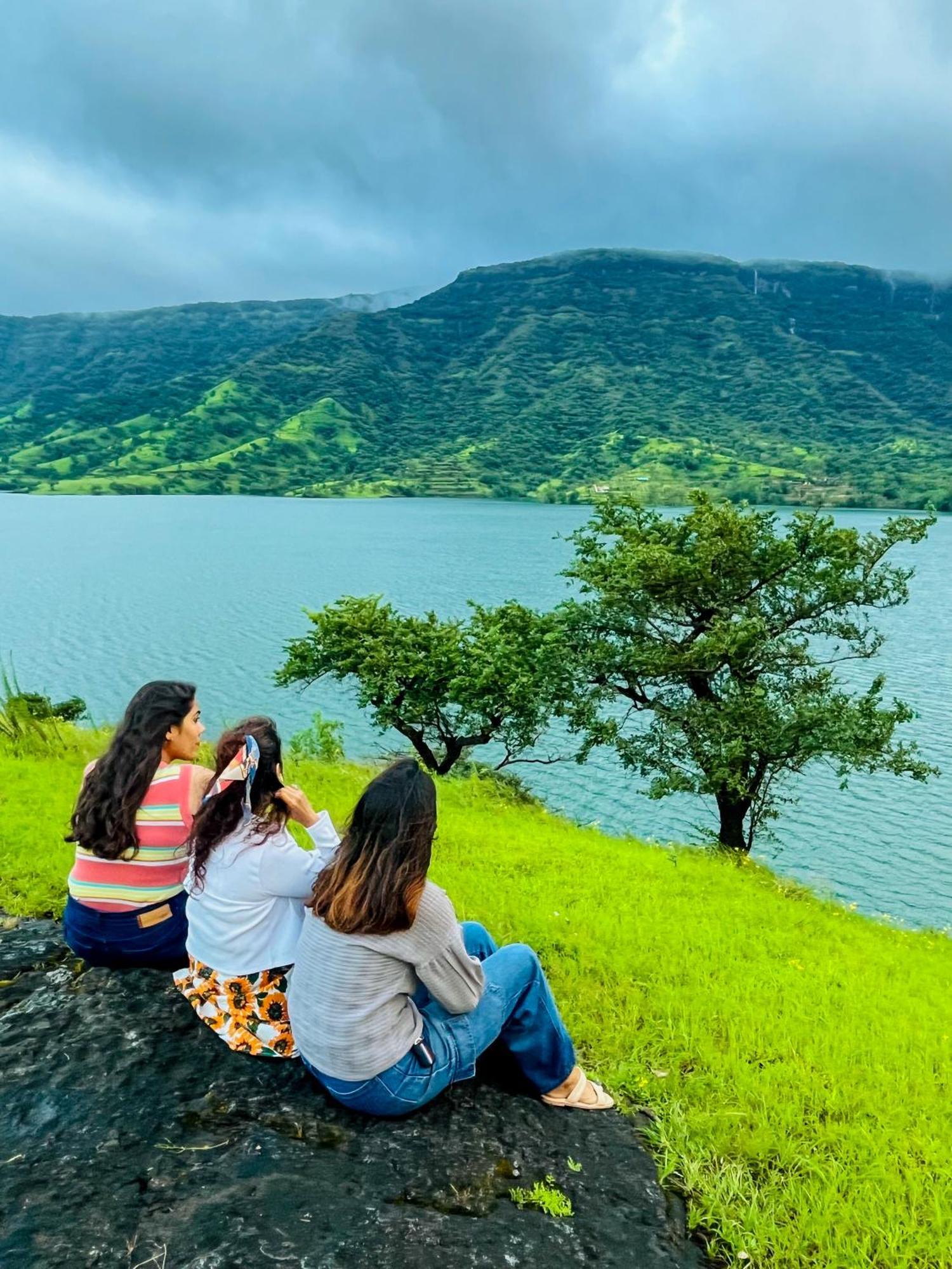Mysticstays Resort Wai Экстерьер фото